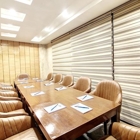 Hotel Krishna Plaza 'New Delhi' - By M S Hospitality Nova Deli Exterior foto