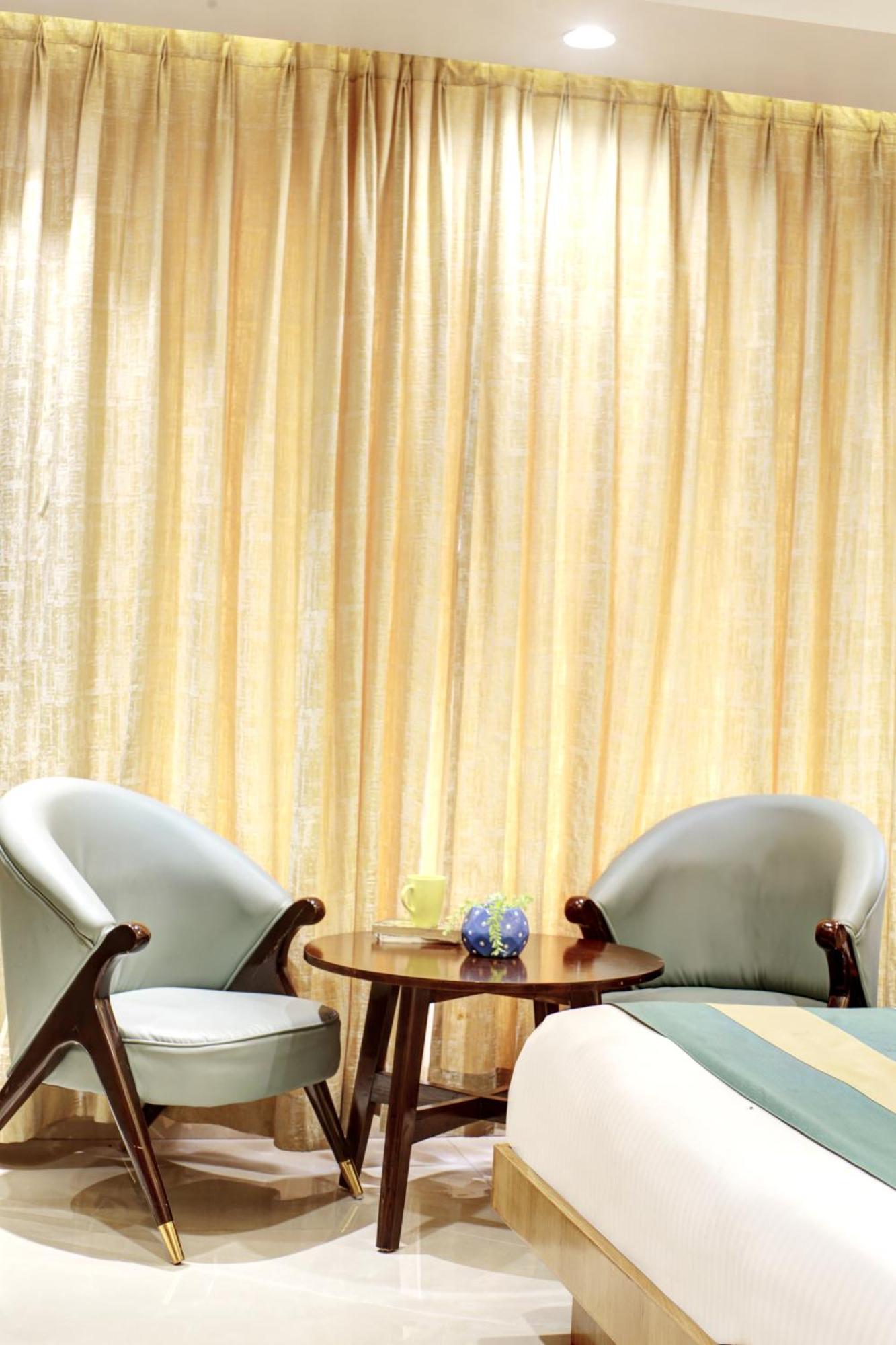 Hotel Krishna Plaza 'New Delhi' - By M S Hospitality Nova Deli Exterior foto