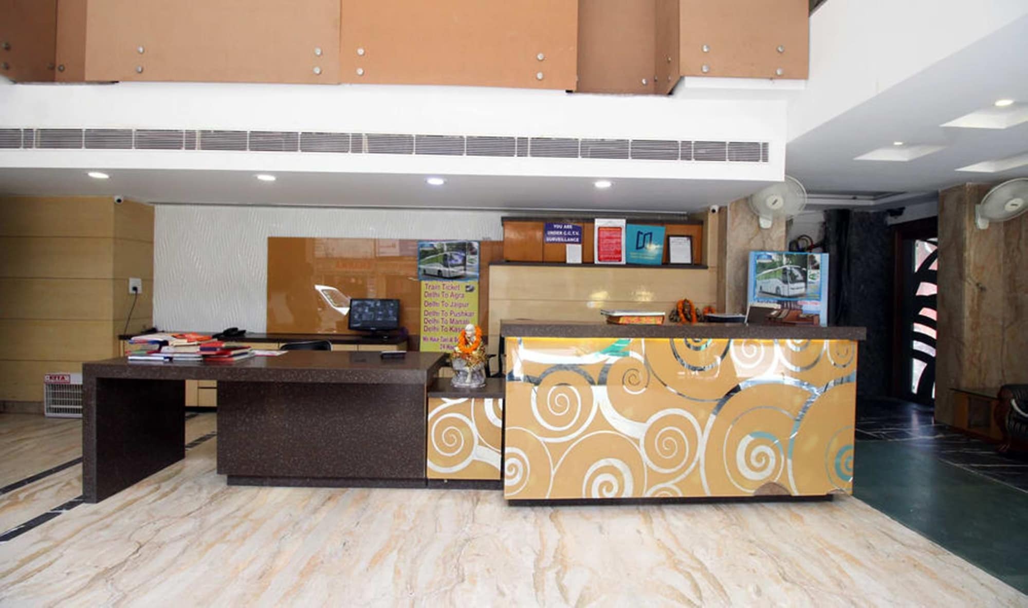 Hotel Krishna Plaza 'New Delhi' - By M S Hospitality Nova Deli Exterior foto